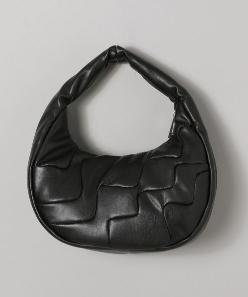 JEANASIS（ジーナシス）の「キルティングMOONBAG/344219（ショルダーバッグ・レディース・ブラック/オフホワイト/ライトパープル・FREE）」の6枚目の写真