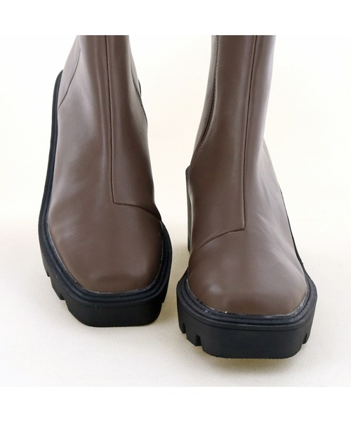 byあしながおじさん（バイアシナガオジサン）の「タンクソールブーツ　-8980681（ブーツ・レディース・ブラック/ブラウン/グレイッシュベージュ・22.5cm/23.5cm/24.5cm/23.0cm/24.0cm）」の21枚目の写真