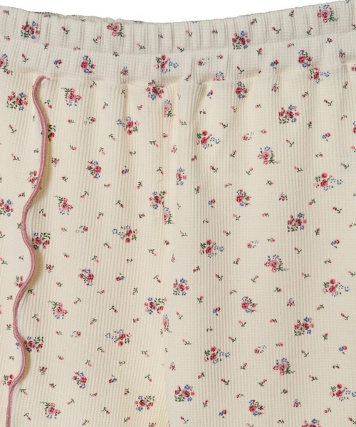 Candy Stripper(キャンディストリッパー)の「FLOWER WAFFLE FLARE パンツ(その他パンツ・レディース・アイボリー/ピンク・2)」の10枚目の写真