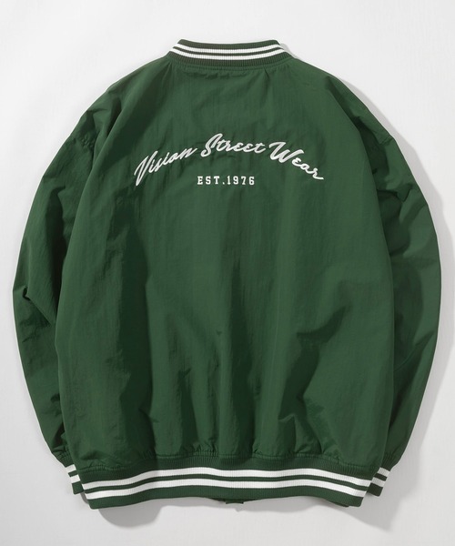 VISION STREET WEAR(ヴィジョンストリートウェア)の「【VISION STREET WEAR/ヴィジョンストリートウェア】アーチロゴワッペン刺繍 リブライン ナイロンスタジャン/ ビッグシルエット(スタジャン・メンズ・グリーン系その他/ブラック/ネイビー/ブルー系その他/グリーン・L/XL/M)」の12枚目の写真