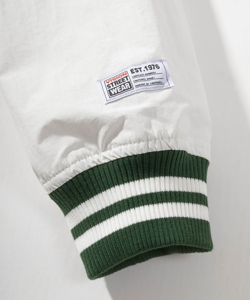VISION STREET WEAR(ヴィジョンストリートウェア)の「【VISION STREET WEAR/ヴィジョンストリートウェア】アーチロゴワッペン刺繍 リブライン ナイロンスタジャン/ ビッグシルエット(スタジャン・メンズ・グリーン系その他/ブラック/ネイビー/ブルー系その他/グリーン・L/XL/M)」の7枚目の写真