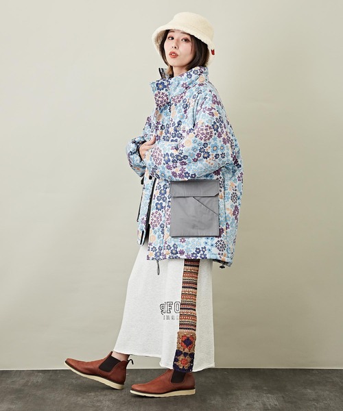 CUBE SUGAR(キューブシュガー)の「総柄中綿スタンドカラージャケット(ダウンジャケット/コート・レディース・ネイビー/グレー・M)」の11枚目の写真