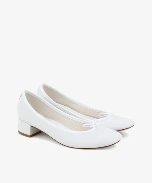 Repetto(レペット)の「Camille バレリーナ - EUサイズ / V511VE(パンプス・レディース・ブラック/ホワイト・36.5/38.5/38/40/37/39/37.5/36/34/35.5/35/39.5)」の3枚目の写真