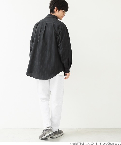 coca(coca)(コカ)の「メンズツイルストライプビッグシルエットシャツ(シャツ/ブラウス・メンズ・ベージュ/チャコールグレー・M/L/XL)」の5枚目の写真