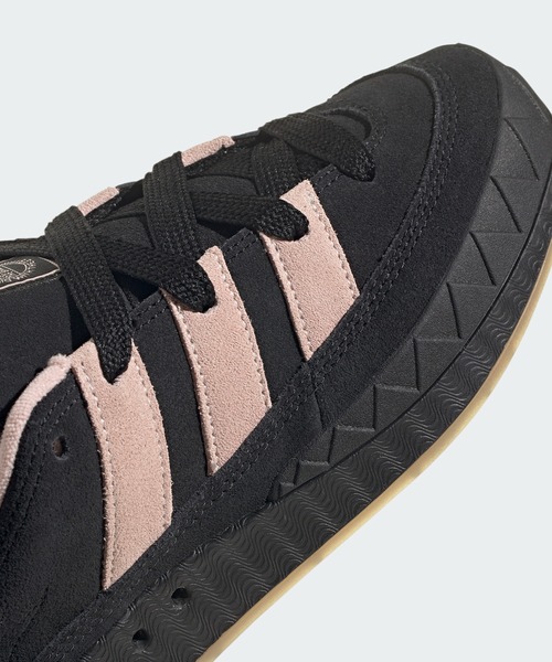 adidas（アディダス）の「アディマティック / Adimatic/ アディダスオリジナルス（スニーカー・メンズ・レッド/グレー/ブラック・26.5cm/25.5cm/22.5cm/22.0cm/23.0cm/29.0cm/27.5cm/25.0cm/23.5cm/24.5cm/26.0cm/28.0cm/24.0cm/28.5cm/27.0cm/30.5cm/29.5cm/30.0cm/31cm）」の4枚目の写真