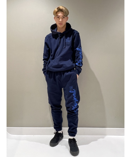 GAP(ギャップ)の「ヴィンテージ ソフト GAPマルチロゴ ジョガーパンツ(スウェットパンツ・メンズ・グレー/ブラウン/ネイビー/パープル・XS/S/M/L/XL)」の22枚目の写真