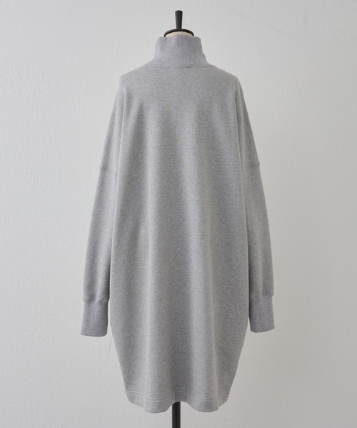 BEARDSLEY（ビアズリー）の「裏毛タートルネックワンピース