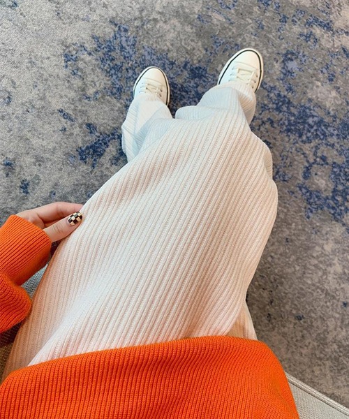 aimoha（アイモハ）の「裏起毛　コーデュロイワイドパンツ（その他パンツ・レディース・ブラック/ベージュ・X-LARGE/MEDIUM/LARGE/XX-LARGE/SMALL）」の13枚目の写真