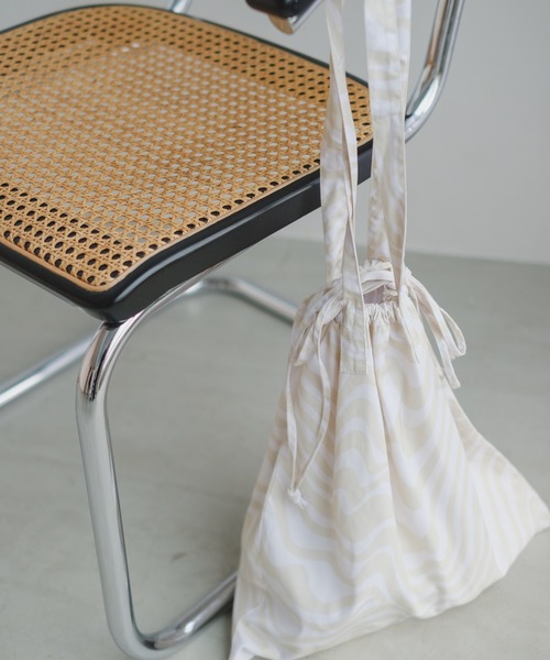 Kastane(カスタネ)の「【A4対応/PC対応】マーブルトートBAG(トートバッグ・レディース・ブルー/ベージュ/グリーン・FREE)」の9枚目の写真