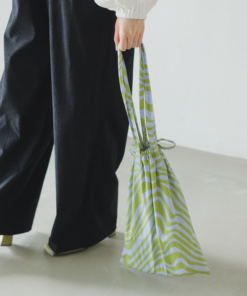 Kastane(カスタネ)の「【A4対応/PC対応】マーブルトートBAG(トートバッグ・レディース・ブルー/ベージュ/グリーン・FREE)」の17枚目の写真