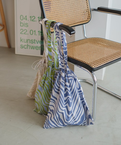 Kastane(カスタネ)の「【A4対応/PC対応】マーブルトートBAG(トートバッグ・レディース・ブルー/ベージュ/グリーン・FREE)」の15枚目の写真