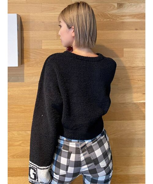 GYDA(ジェイダ)の「SYMMETRY GYDA モールヤーンニットトップス(ニット/セーター・レディース・オフホワイト/ブラック/ベージュ・FREE)」の6枚目の写真