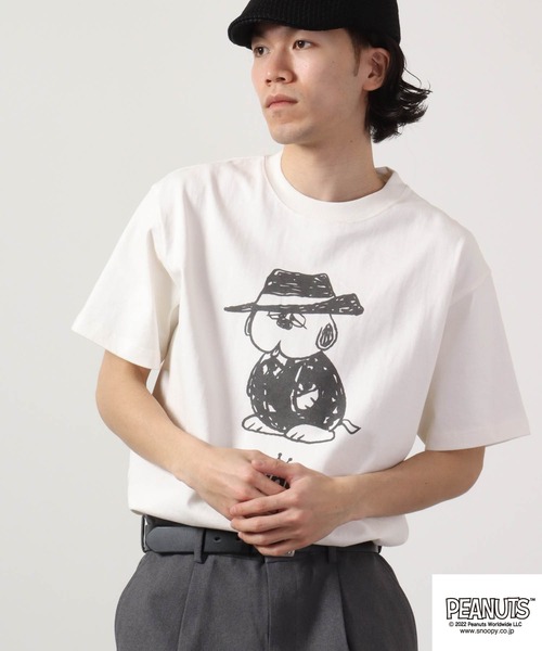 PEANUTS(ピーナッツ)の「PEANUTS スーツイラストプリント ピグメント加工 半袖Tシャツ(Tシャツ/カットソー・レディース・ホワイト系/ホワイト系1/ホワイト/アイボリー系/アイボリー系1/アイボリー・LL/4L/3L/M/S/L)」の16枚目の写真