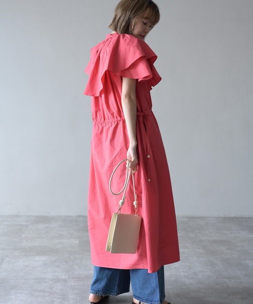 HERENCIA(ヘレンチア)の「アシンメトリー フリルカラー マルチウェイ ワンピース ドレス(ドレス・レディース・レッド/ブラック/ブルー・FREE)」の8枚目の写真