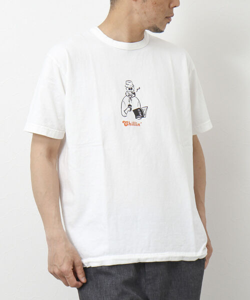 BARNS OUTFITTERS（バーンズアウトフィッターズ）の「【BARNS OUTFITTERS/バーンズアウトフィッターズ】別注プリントTシャツ Chillin（Tシャツ/カットソー・メンズ・ブラック/ホワイト/ベビーピンク/グレイッシュベージュ・M/L/S）」の5枚目の写真