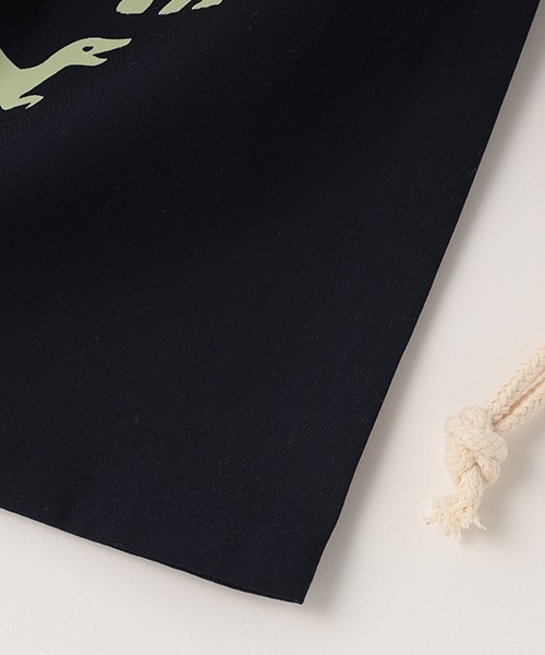 kladskap（クレードスコープ）の「【WEB限定】【クレードスコープ】恐竜柄巾着（バックパック/リュック・キッズ・ネイビー/アイボリー・FREE）」の7枚目の写真