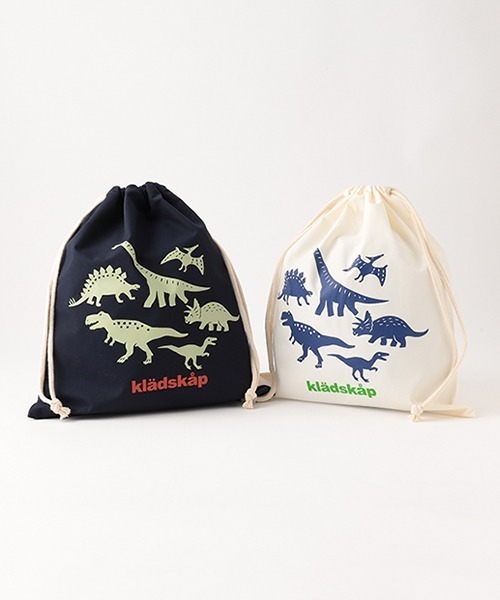 kladskap（クレードスコープ）の「【WEB限定】【クレードスコープ】恐竜柄巾着（バックパック/リュック・キッズ・ネイビー/アイボリー・FREE）」の8枚目の写真