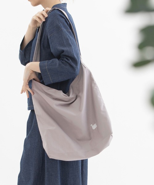 nop de nod（ノップドゥノッド）の「klud ツイルショルダートートL（ショルダーバッグ・レディース・ライトグレー/ネイビー/キナリ/オフホワイト/ブルー/レッド/ブラック/キャメル/ダークブルー・8/フリー）」の14枚目の写真