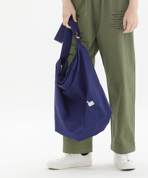 nop de nod（ノップドゥノッド）の「klud ツイルショルダートートL（ショルダーバッグ・レディース・ライトグレー/ネイビー/キナリ/オフホワイト/ブルー/レッド/ブラック/キャメル/ダークブルー・8/フリー）」の13枚目の写真