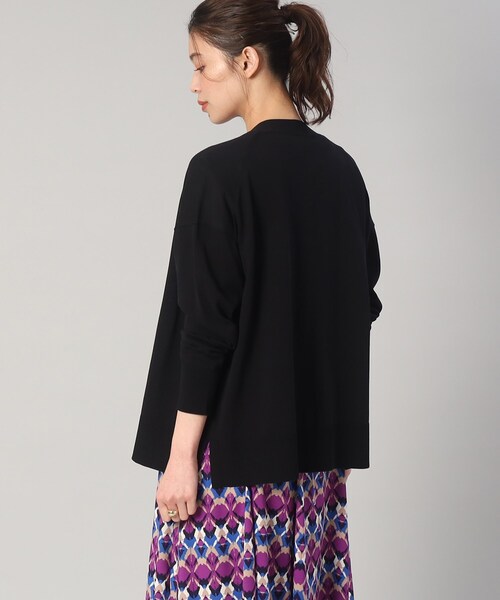 UNTITLED（アンタイトル）の「◆◆【さらっと羽織れる／ゆったり】Vネック ワイドシルエットカーディガン（カーディガン/ボレロ・レディース・ピンク系/ホワイト系3/ブラック/サンドベージュ/グレー系/ライトブルー/ダークブラウン・48/44/02/04/00）」の17枚目の写真