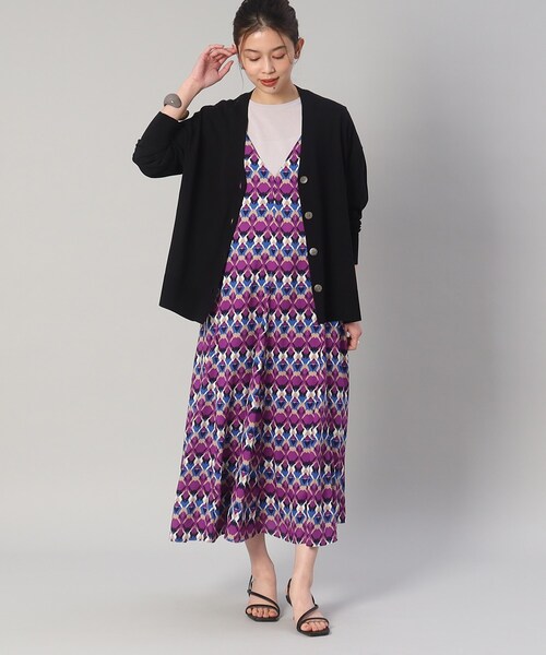 UNTITLED（アンタイトル）の「◆◆【さらっと羽織れる／ゆったり】Vネック ワイドシルエットカーディガン（カーディガン/ボレロ・レディース・ピンク系/ホワイト系3/ブラック/サンドベージュ/グレー系/ライトブルー/ダークブラウン・48/44/02/04/00）」の18枚目の写真