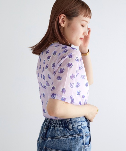 w closet(ダブルクローゼット)の「フラワー柄メッシュトップス(Tシャツ/カットソー・レディース・イエロー/ラベンダー/グレー・FREE)」の17枚目の写真