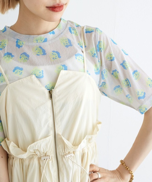 w closet(ダブルクローゼット)の「フラワー柄メッシュトップス(Tシャツ/カットソー・レディース・イエロー/ラベンダー/グレー・FREE)」の10枚目の写真