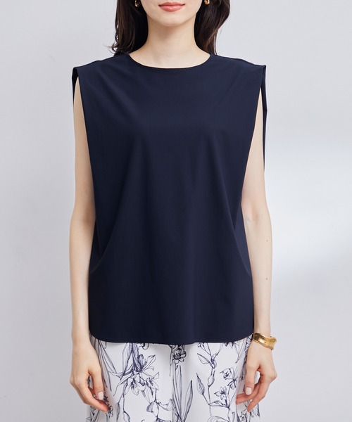 ROPE'（ロペ）の「【洗える】ストレッチノースリーブ Tブラウス/セットアップ対応（シャツ/ブラウス・レディース・ネイビー/ベージュ系その他2・38/36/34）」の9枚目の写真