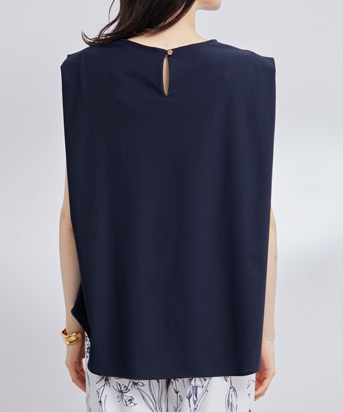 ROPE'（ロペ）の「【洗える】ストレッチノースリーブ Tブラウス/セットアップ対応（シャツ/ブラウス・レディース・ネイビー/ベージュ系その他2・38/36/34）」の14枚目の写真