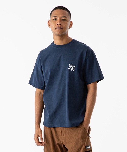 XLARGE(エクストララージ)の「OLD ENGLISH S/S TEE(Tシャツ/カットソー・メンズ・ネイビー/ブラック/ホワイト・S/M/XL/L)」の13枚目の写真