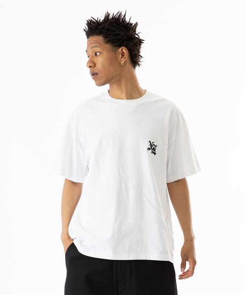 XLARGE(エクストララージ)の「OLD ENGLISH S/S TEE(Tシャツ/カットソー・メンズ・ネイビー/ブラック/ホワイト・S/M/XL/L)」の17枚目の写真