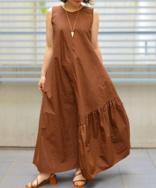 U シャカシャカ快適ノースリーブカラーワンピース 前後2WAY U（ユー）の「シャカシャカ快適ノースリーブカラーワンピース
