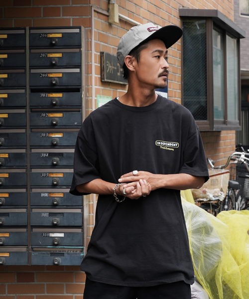 INDEPENDENT インディペンデント　Tシャツ ブラック　フェード INDEPENDENT TRUCK COMPNY インディペンデント トラック 半袖 T