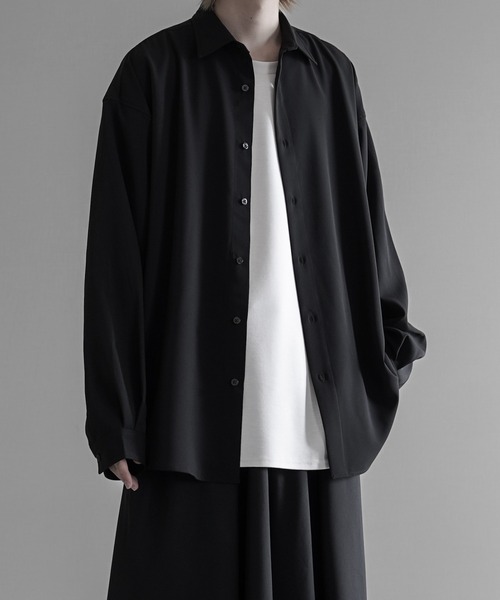 KUUUPY（クーピー）の「Amunzen Basic Regular Collar Shirts / 梨地ベーシックレギュラーカラーシャツ（シャツ/ブラウス・メンズ・グレー/ブラック/バーガンディー/マスタード・MEDIUM/LARGE/SMALL）」の11枚目の写真