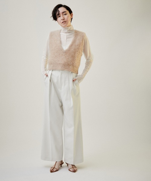 SALON adam et rope'（サロン アダム エ ロペ）の「【雑誌掲載】タックワイドイージーパンツ【洗える】（その他パンツ・レディース・ホワイト/チャコールグレー・M/S）」の14枚目の写真