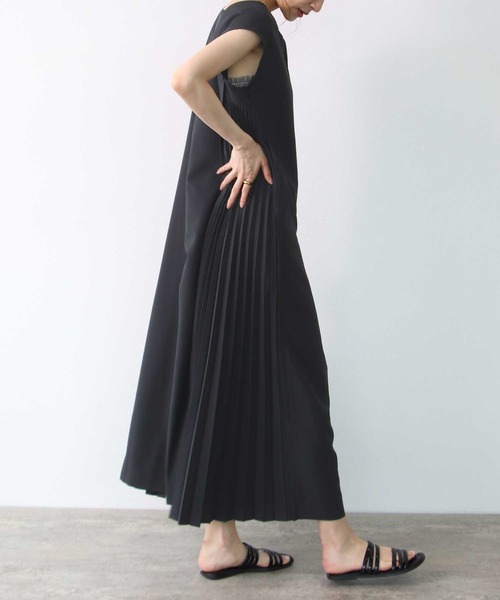 MARECHAL TERRE(マルシャルテル)の「【MARECHAL TERRE / マルシャル テル】サイドプリーツオールインワン(つなぎ/オールインワン・レディース・ブラック/グリーン・38)」の1枚目の写真