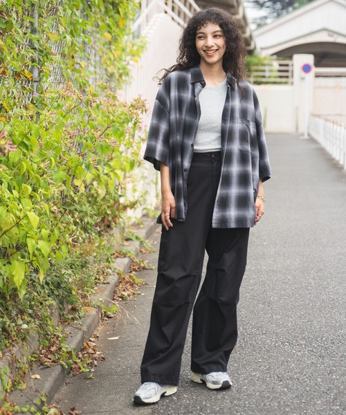 WEGO（ウィゴー）の「WEGO/オンブレチェックビッグシャツ（シャツ/ブラウス・メンズ・ブラック系その他2/グレー系その他2・MEDIUM/LARGE）」の8枚目の写真