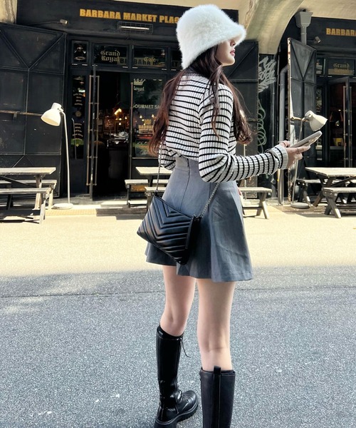 GeeRA（ジーラ）の「【新色追加】パール調ボタンハイネックリブニット（ニット/セーター・レディース・ブラック/アイボリー/サンドグレー/ホワイト系その他/ブラック系その他・SMALL/MEDIUM/LARGE/X-LARGE）」の15枚目の写真