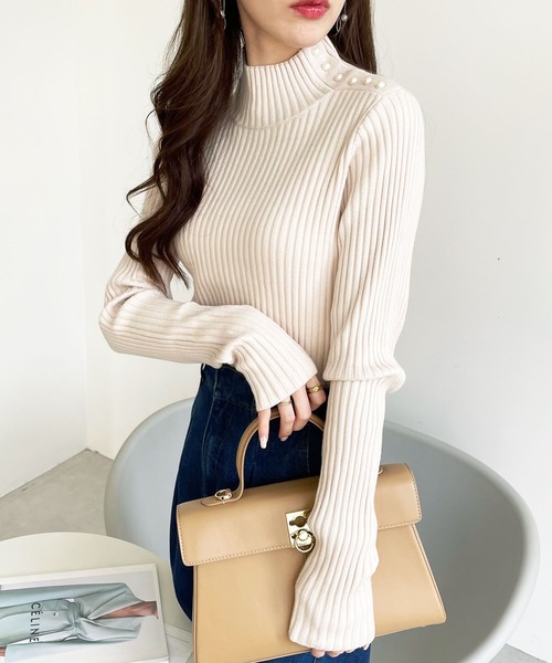 GeeRA（ジーラ）の「【新色追加】パール調ボタンハイネックリブニット（ニット/セーター・レディース・ブラック/アイボリー/サンドグレー/ホワイト系その他/ブラック系その他・SMALL/MEDIUM/LARGE/X-LARGE）」の20枚目の写真