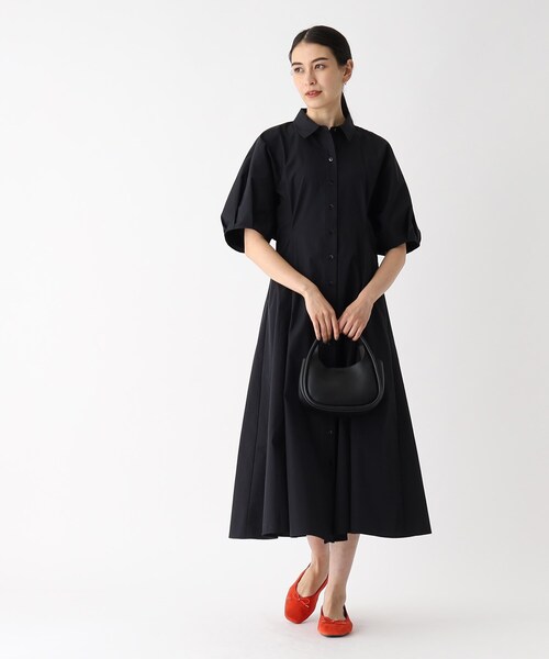 OPAQUE.CLIP(オペークドットクリップ)の「◆ドルマンスリーブシャツワンピース【洗濯機洗い可/イージーケア】(ワンピース・レディース・ダークブラウン/ライトブルー/ブラック・38/40)」の5枚目の写真