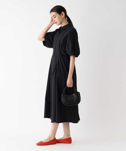 OPAQUE.CLIP(オペークドットクリップ)の「◆ドルマンスリーブシャツワンピース【洗濯機洗い可/イージーケア】(ワンピース・レディース・ダークブラウン/ライトブルー/ブラック・38/40)」の6枚目の写真