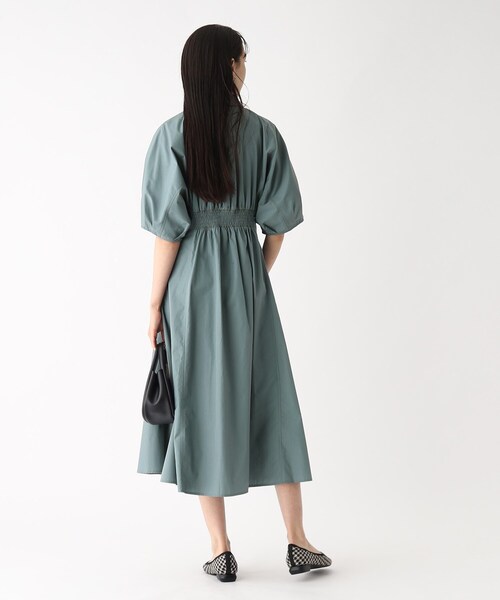 OPAQUE.CLIP(オペークドットクリップ)の「◆ドルマンスリーブシャツワンピース【洗濯機洗い可/イージーケア】(ワンピース・レディース・ダークブラウン/ライトブルー/ブラック・38/40)」の19枚目の写真