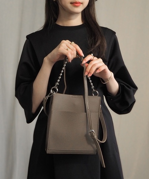 minia（ミニア）の「ボールチェーンミニショルダー（ショルダーバッグ・レディース・ブラック/アイボリー/モカ/イエロー・FREE）」の20枚目の写真