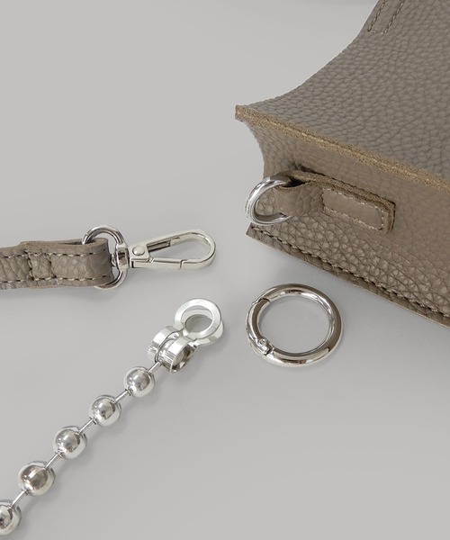 minia（ミニア）の「ボールチェーンミニショルダー（ショルダーバッグ・レディース・ブラック/アイボリー/モカ/イエロー・FREE）」の11枚目の写真