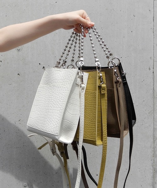 minia（ミニア）の「ボールチェーンミニショルダー（ショルダーバッグ・レディース・ブラック/アイボリー/モカ/イエロー・FREE）」の12枚目の写真