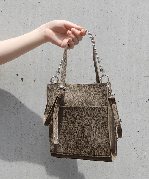 minia（ミニア）の「ボールチェーンミニショルダー（ショルダーバッグ・レディース・ブラック/アイボリー/モカ/イエロー・FREE）」の19枚目の写真