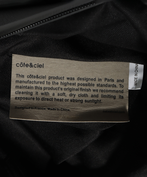 Cote&Ciel(コートエシエル)の「COTE&CIEL ORNE / 29049(ショルダーバッグ・メンズ・ブラック・FREE)」の21枚目の写真