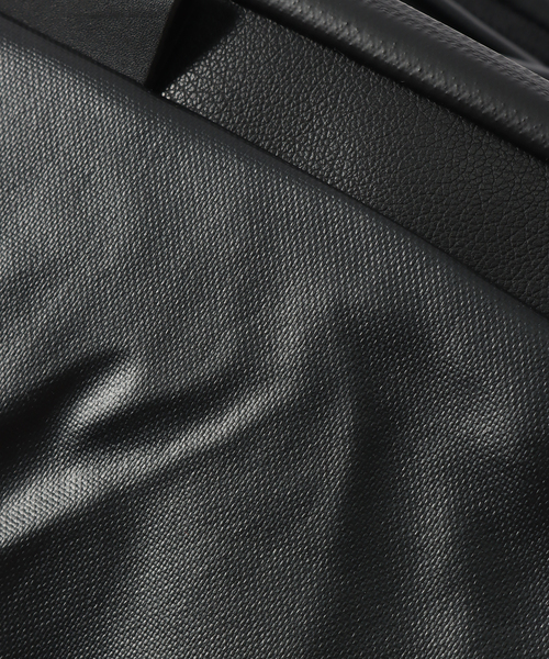 Cote&Ciel(コートエシエル)の「COTE&CIEL ORNE / 29049(ショルダーバッグ・メンズ・ブラック・FREE)」の22枚目の写真