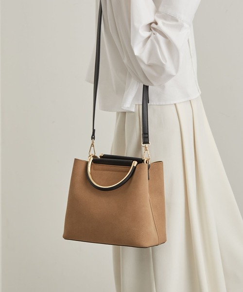 ROPE' PICNIC（ロペピクニック）の「【CM着用商品】Dメタルハンドル ミドルトート&ショルダーバック（ショルダーバッグ・レディース・ブラック/ブラウン/グレー/ベージュ・FREE）」の3枚目の写真