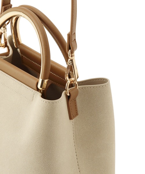 ROPE' PICNIC（ロペピクニック）の「【CM着用商品】Dメタルハンドル ミドルトート&ショルダーバック（ショルダーバッグ・レディース・ブラック/ブラウン/グレー/ベージュ・FREE）」の5枚目の写真